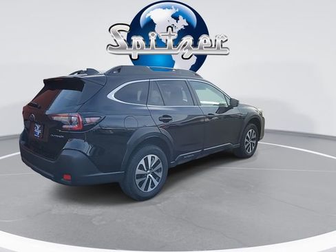 Used 2024 Subaru Outback Premium image 9