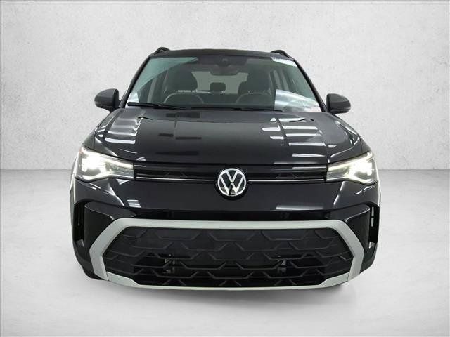 Used 2025 Volkswagen Taos S AWD/4WD image 2