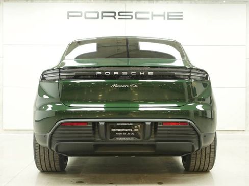 New 2026 Porsche Macan 4S Electric AWD/4WD image 12