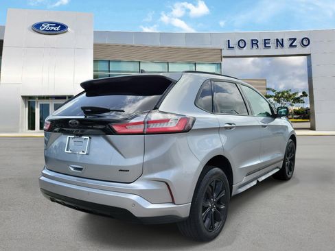 Used 2022 Ford Edge SE w/ Black Appearance Package AWD/4WD image 5