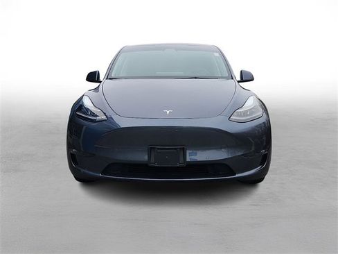 Used 2022 Tesla Model Y Performance image 2