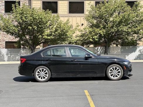 Used 2017 BMW 320i 320i 4dr Sedan image 3