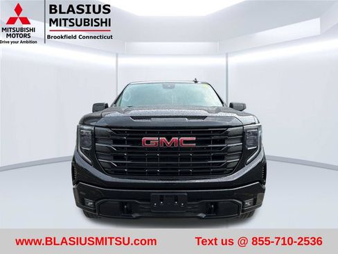 Used 2024 GMC Sierra 1500 Elevation AWD/4WD image 4
