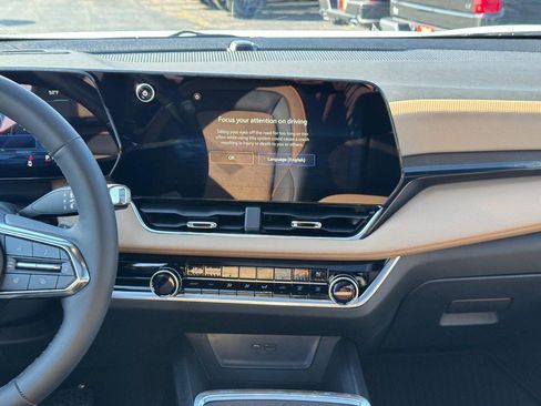 New 2026 Chevrolet Equinox ACTIV w/ Convenience Package III image 8