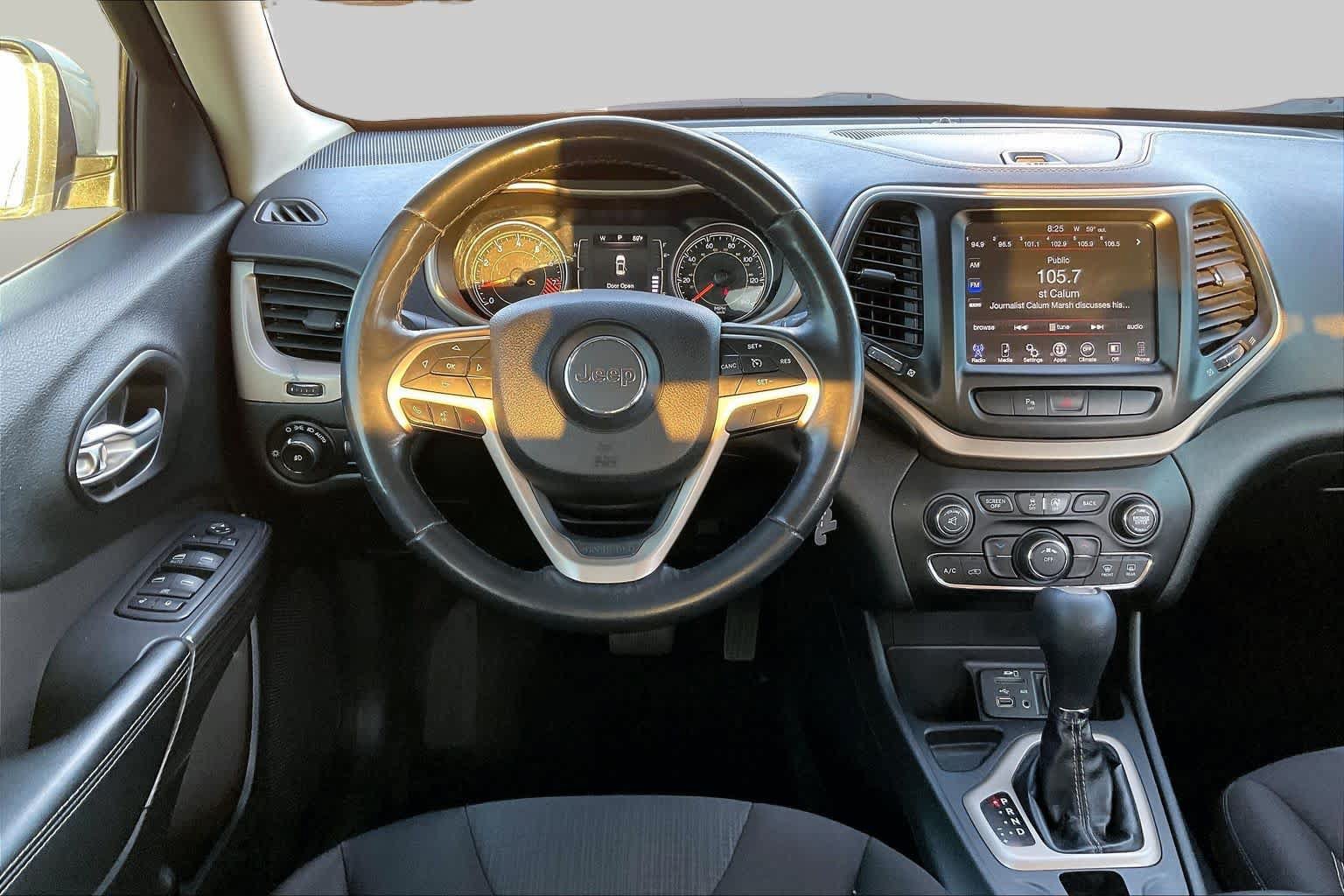 Used 2015 Jeep Cherokee Latitude FWD image 7