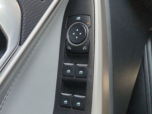 Used 2023 Ford Explorer XLT w/ Equipment Group 202A RWD image 22