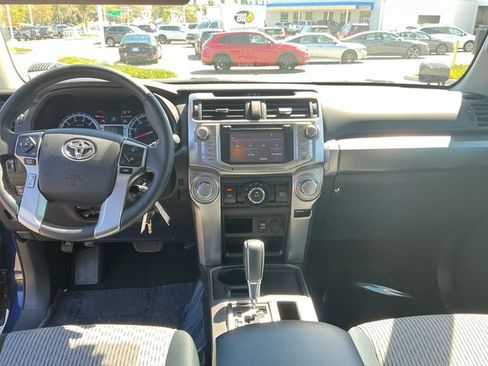 Used 2016 Toyota 4Runner SR5 RWD image 10