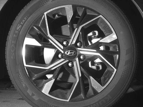Used 2025 Hyundai Sonata SEL FWD image 28