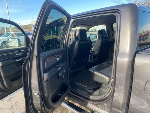 Used 2020 RAM 1500 Laramie AWD/4WD image 30