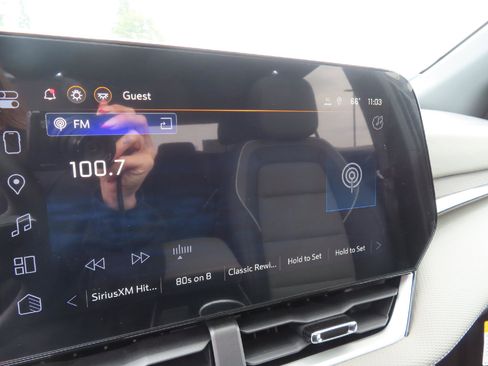 New 2025 Chevrolet Equinox LT w/ Convenience Package II image 25