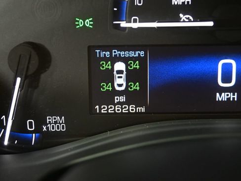 Used 2015 Cadillac ATS Luxury w/ Cold Weather Package AWD/4WD image 26