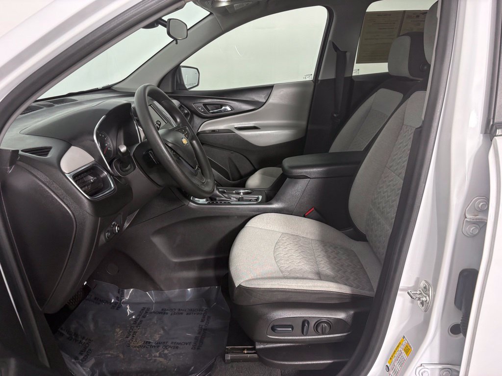 Used 2024 Chevrolet Equinox LS w/ LS Convenience Package FWD image 13