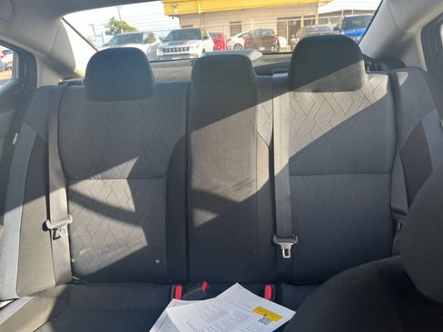 Used 2025 Nissan Versa SV FWD image 32