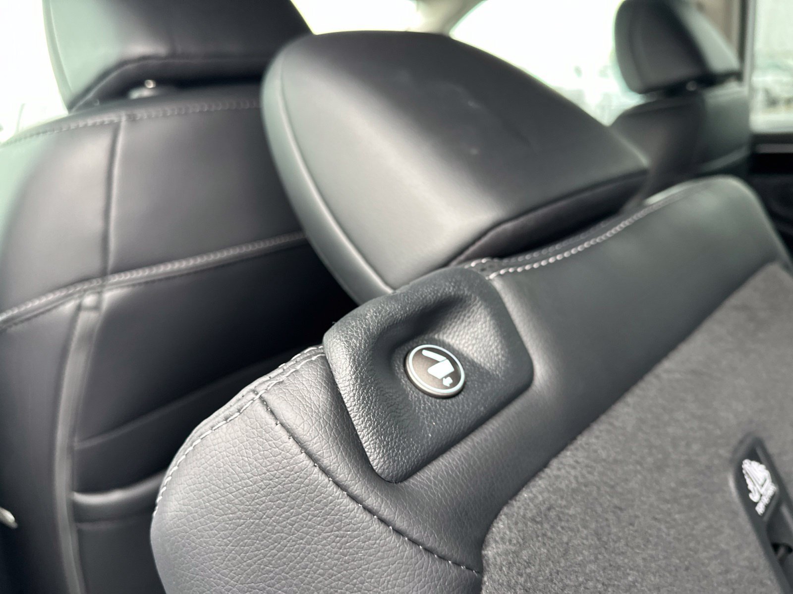 Used 2024 Honda Pilot EX-L image 23