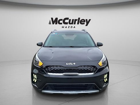 Used 2022 Kia Niro LX FWD image 2