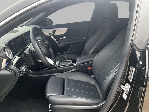 Used 2025 Mercedes-Benz CLA 250 image 10