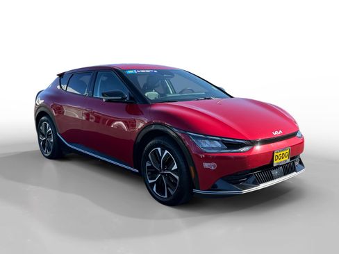 Used 2024 Kia EV6 Wind RWD image 7