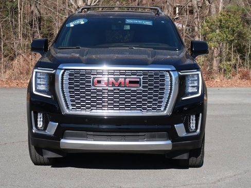 Certified 2022 GMC Yukon Denali image 2