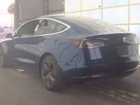 Used 2020 Tesla Model 3 Standard Range Plus RWD image 3