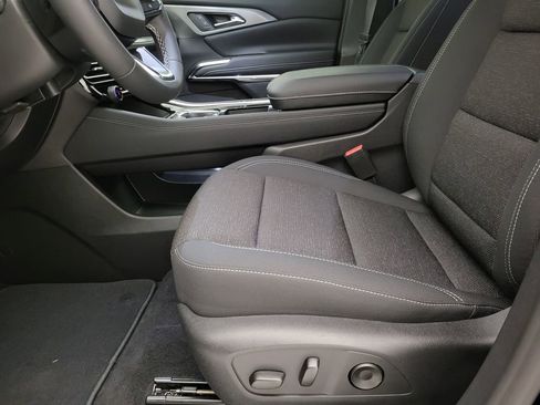 New 2026 Chevrolet Traverse LT w/ Driver Confidence Package image 3