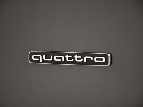 Certified 2025 Audi Q5 Premium w/ Convenience Package image 10