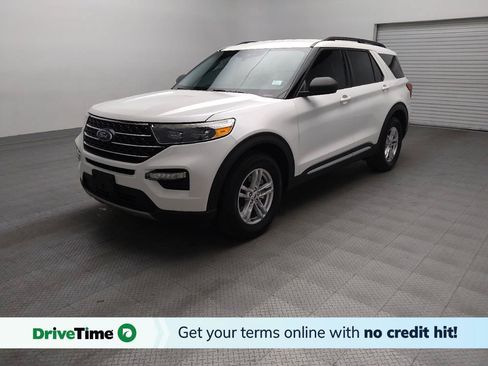 Used 2022 Ford Explorer XLT w/ Equipment Group 202A RWD image 1