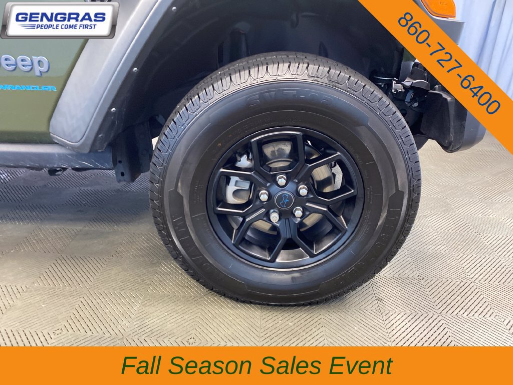 Used 2024 Jeep Wrangler Unlimited AWD/4WD image 43