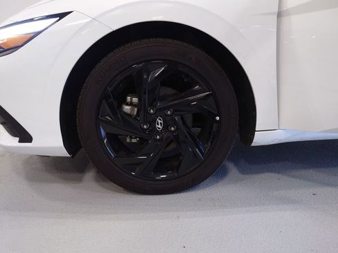 Certified 2026 Hyundai Elantra Sport FWD image 27