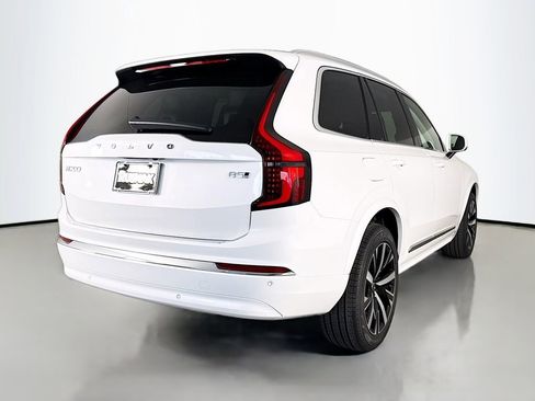 New 2026 Volvo XC90 B5 Core w/ Protection Package Premier image 7