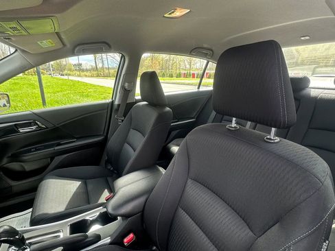 Used 2015 Honda Accord Sport image 17
