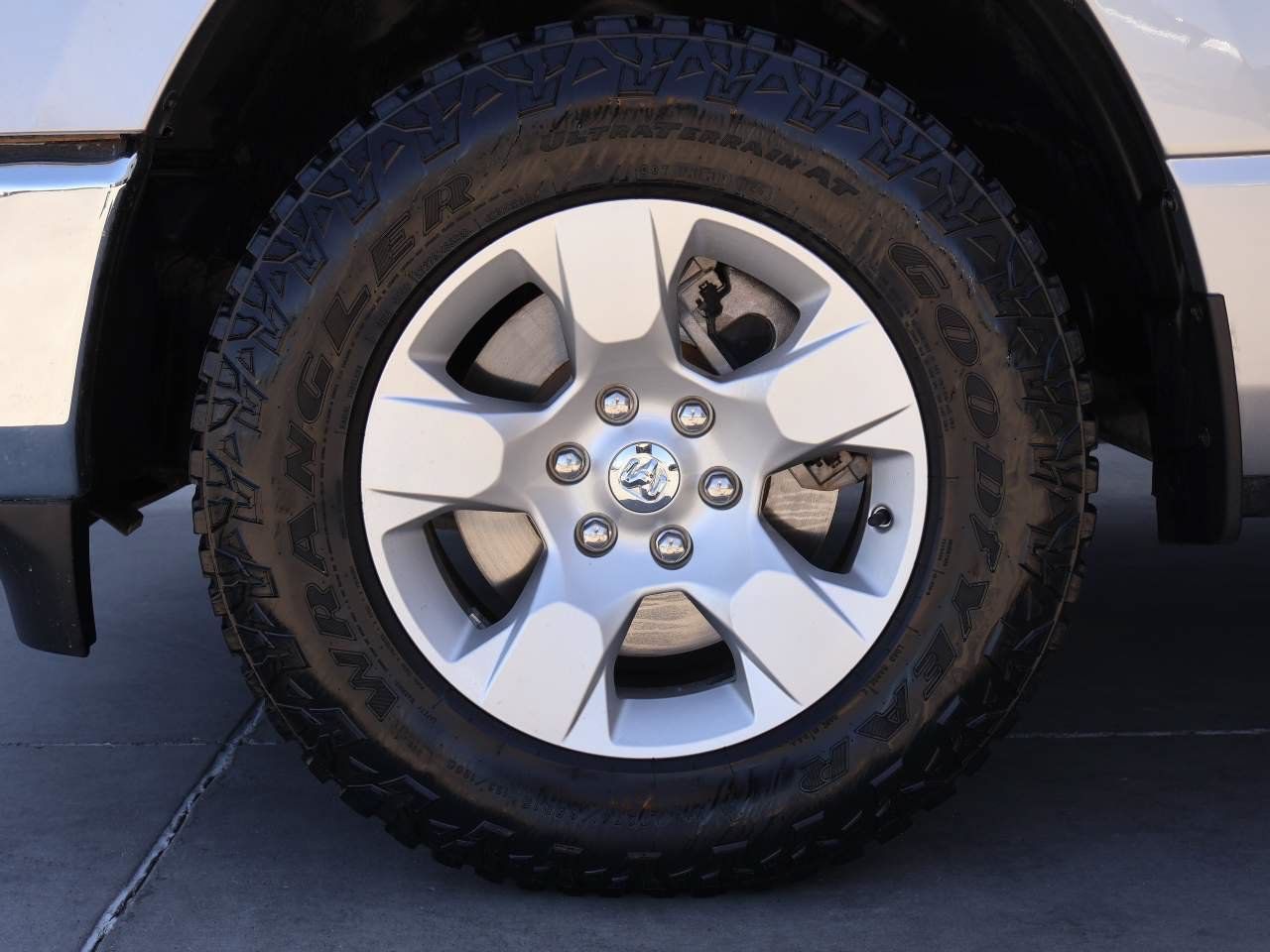 Used 2022 RAM 1500 Big Horn AWD/4WD image 6
