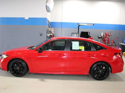 Used 2025 Honda Civic Sport image 17