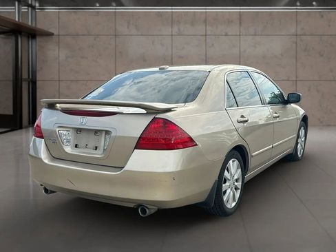 Used 2006 Honda Accord EX-L image 2