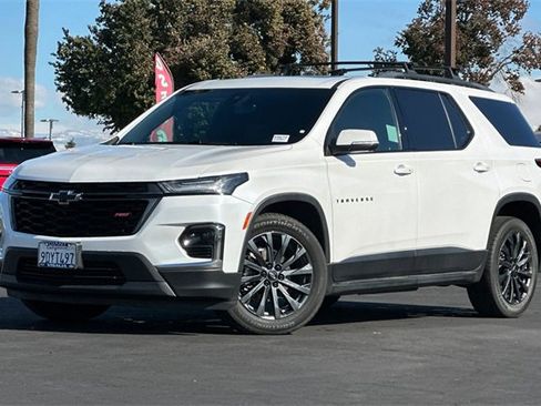 Used 2023 Chevrolet Traverse RS w/ LPO, 'HIT The Road' Package image 8