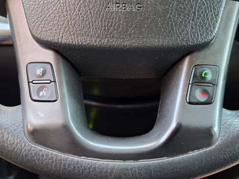 Used 2013 Kia Sorento LX w/ Third Row Pkg image 38