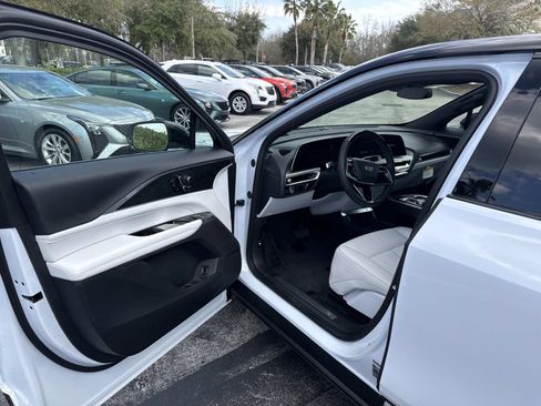 Certified 2026 Cadillac Lyriq Sport w/ LPO, Floor Liner Package image 18