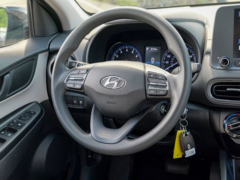 Used 2023 Hyundai Kona SE FWD image 40