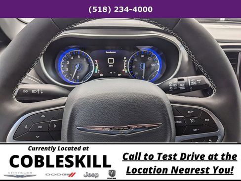 New 2026 Chrysler Pacifica Select image 18