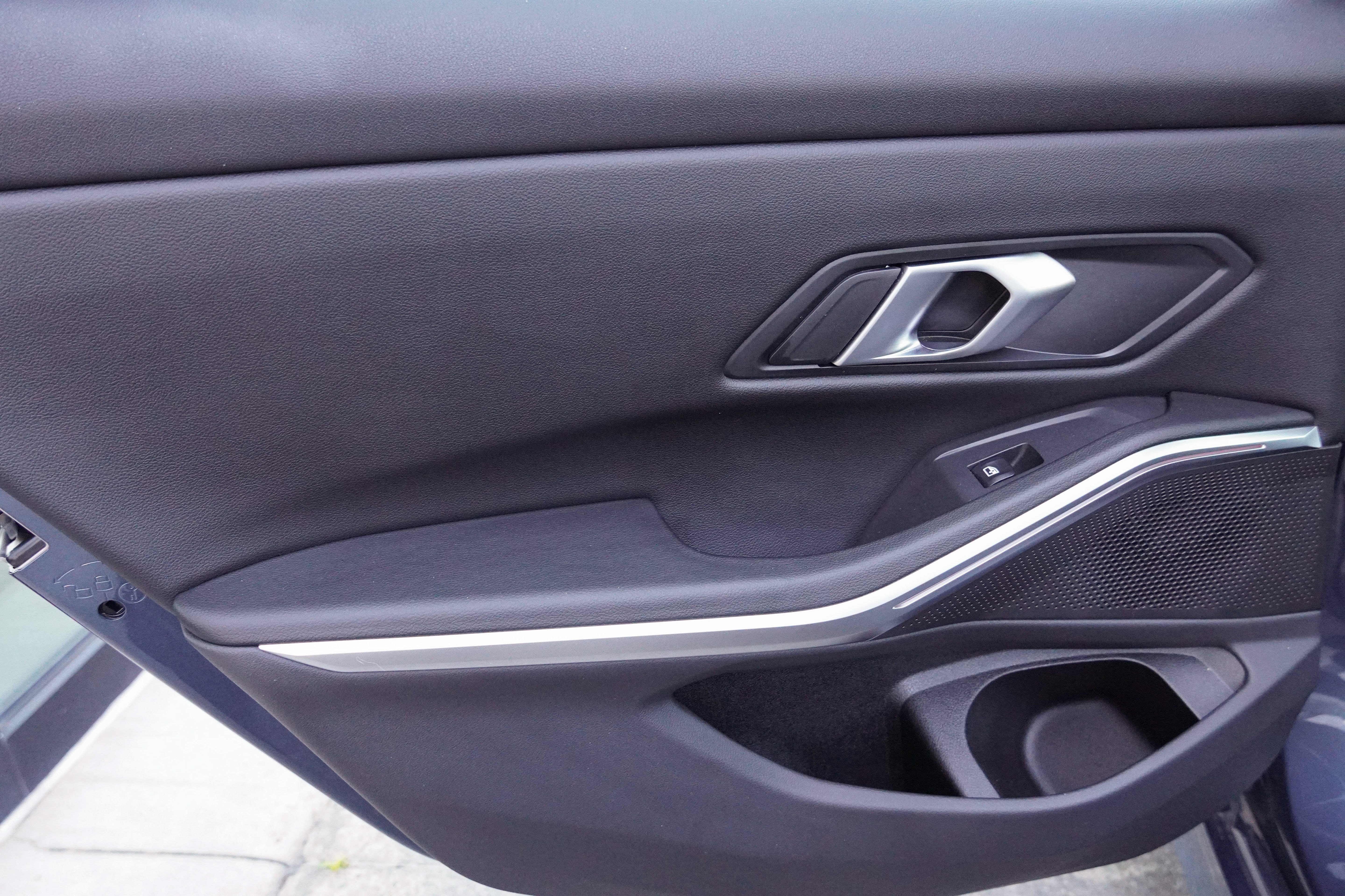 Certified 2025 BMW 330i Sedan RWD image 28
