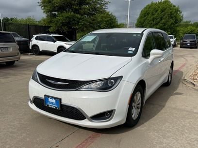 Used 2019 Chrysler Pacifica Touring Plus