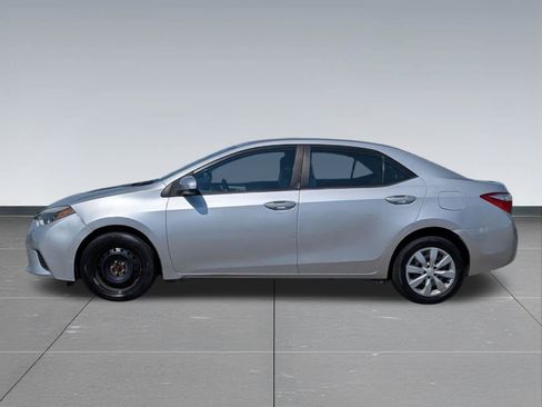 Used 2014 Toyota Corolla LE FWD image 2