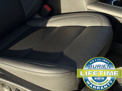 Used 2023 Chevrolet Suburban Z71 w/ Z71 Off-Road Package image 22