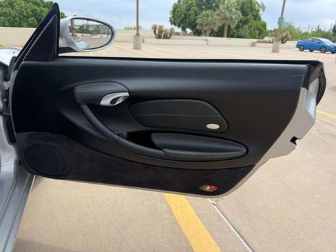 Used 2000 Porsche Boxster image 38