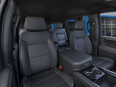 New 2025 Chevrolet Suburban Premier image 16