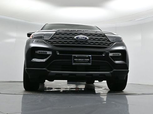 Certified 2023 Ford Explorer XLT w/ Equipment Group 202A image 52