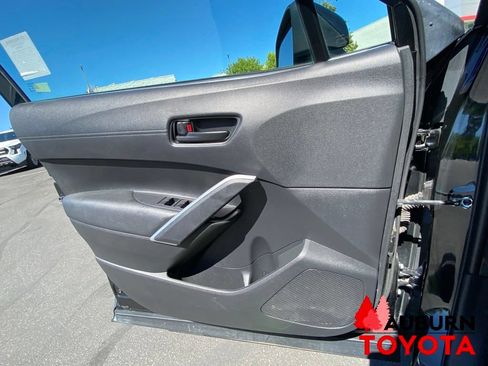 Used 2024 Toyota Corolla Cross AWD Hybrid w/ Moonroof Package image 33