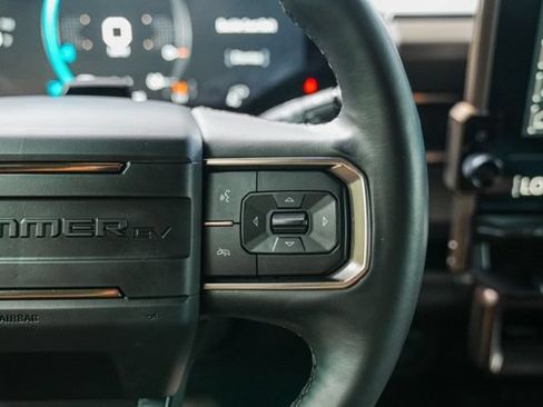 Used 2025 GMC Hummer EV 3X w/ Extreme Off-Road Package AWD/4WD image 30