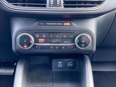 Used 2023 Ford Escape Active image 32