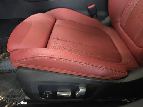 Certified 2023 BMW i4 eDrive35 image 28