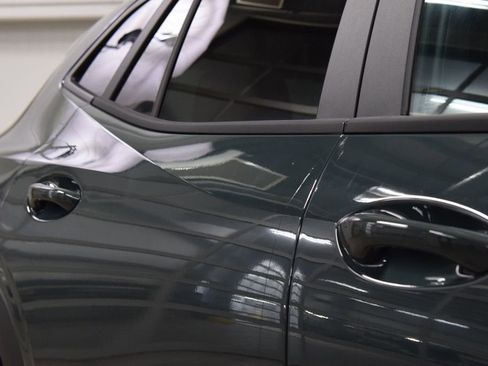New 2026 Chevrolet Trax LT w/ Sunroof Package FWD image 17